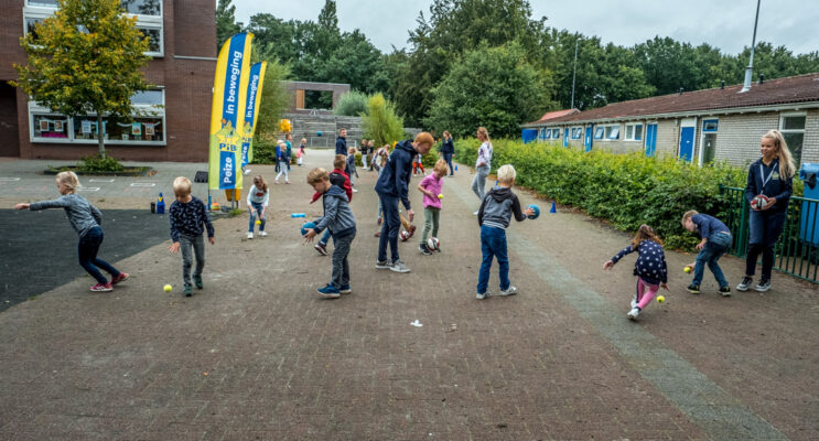 Pleinspelen, extra bewegingsactiviteit voor basisschoolleerlingen