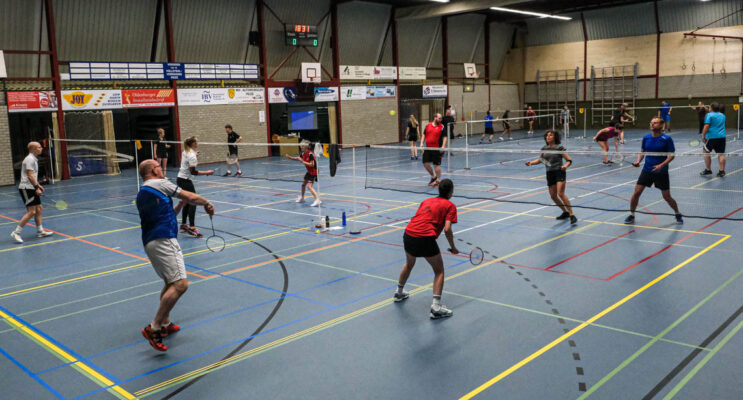 Eenentwintigste Hoog Spel badmintontoernooi in Peizer sporthal