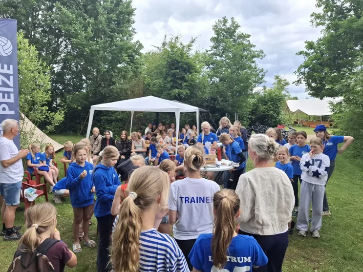 Jeugd Volleybal Peize beleeft geslaagd kamp aan het Leekstermeer