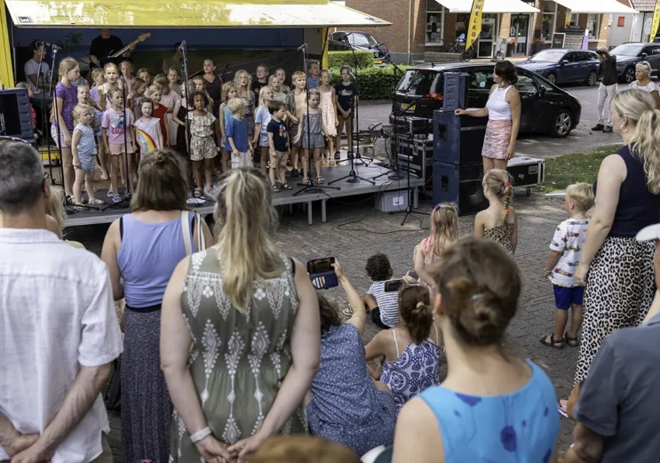 Stempalet zorgt voor een muzikaal feestje op de Brink
