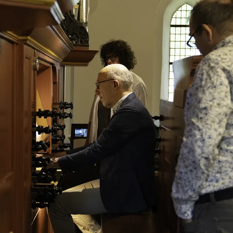 Gevarieerd orgelconcert levert bijdrage aan restauratie Schnitgerorgel